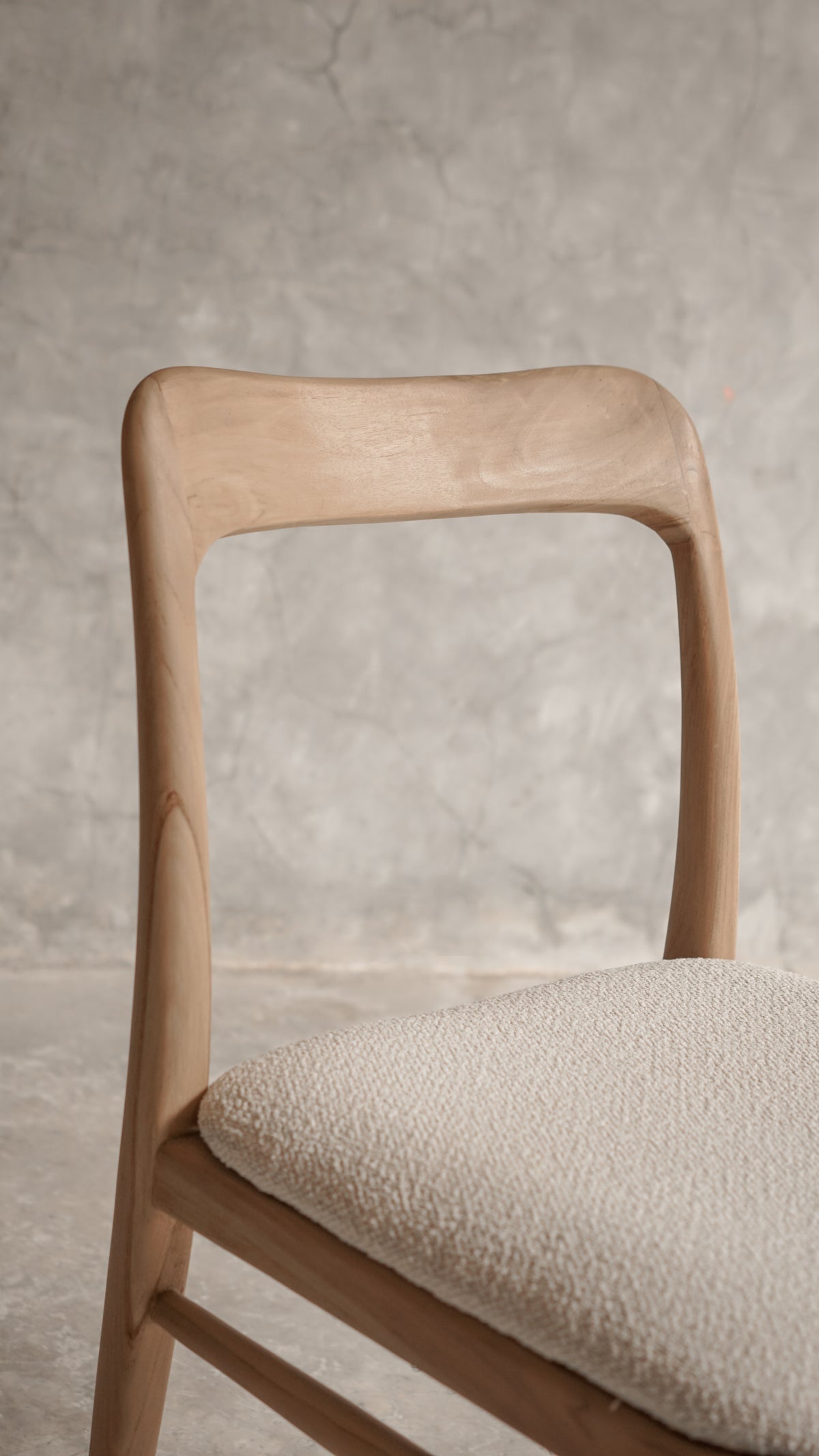 Mona Chair